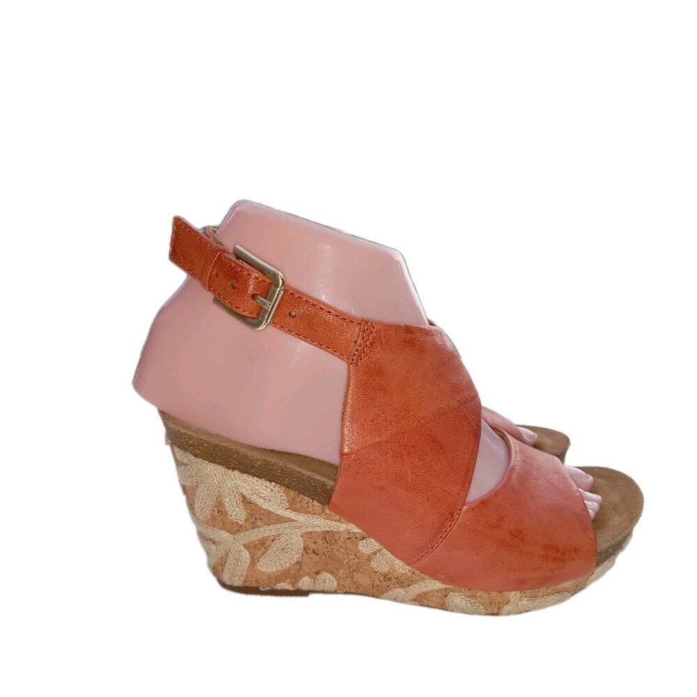 Sofft Corrina Latte Orange  Red Embroidered Flowers Cork Wedge Sandals Size 6.5M